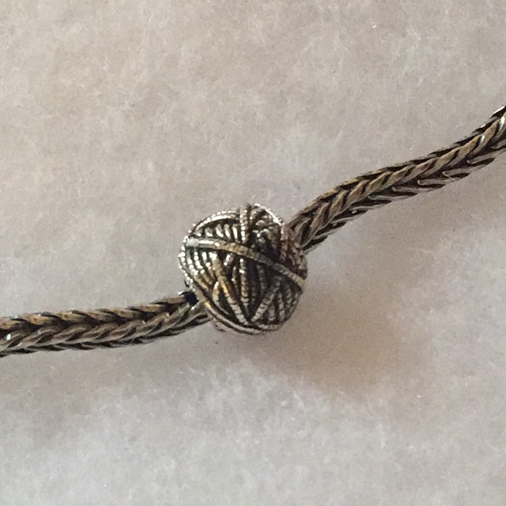 Authentic Trollbeads, Ball of Yarn 11439
